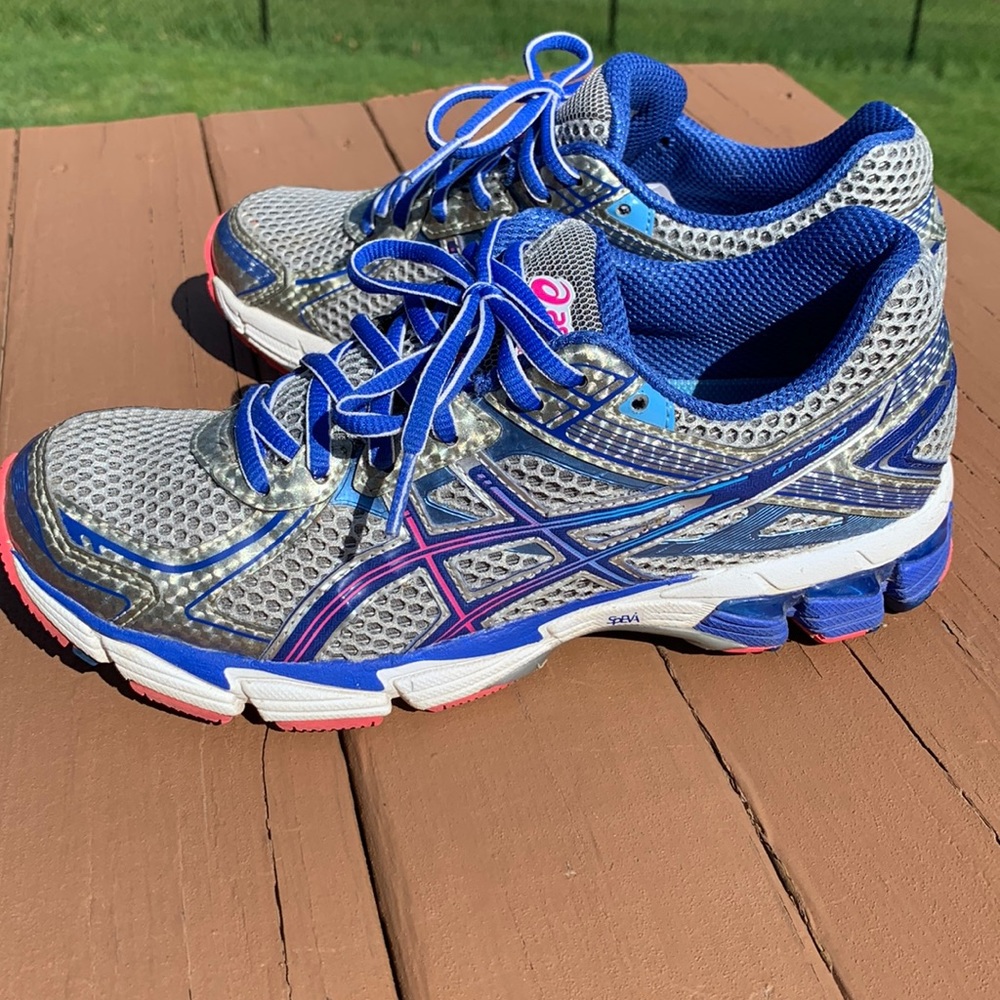 ASICS gel women’s size 7